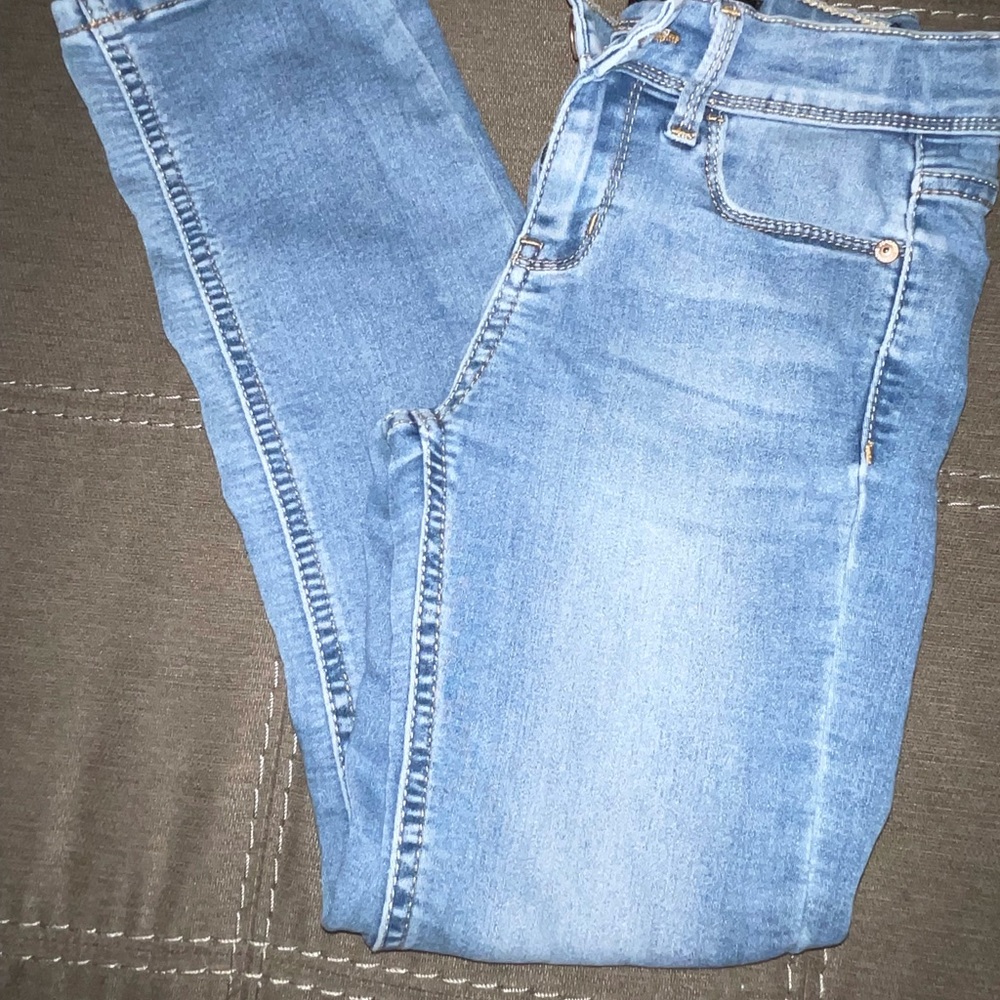 2 pair of jeans